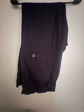 Black Women's Utility Scrub Pants with Elastic Cuff - Brand Unspecified